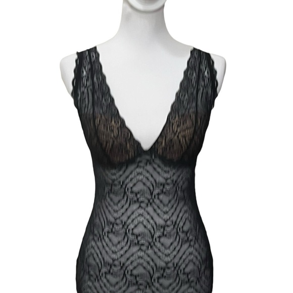 Intimissimi Eleonora Lace Slip Women’s Size XS Black V-Neck Adjustable Straps - Picture 3 of 12
